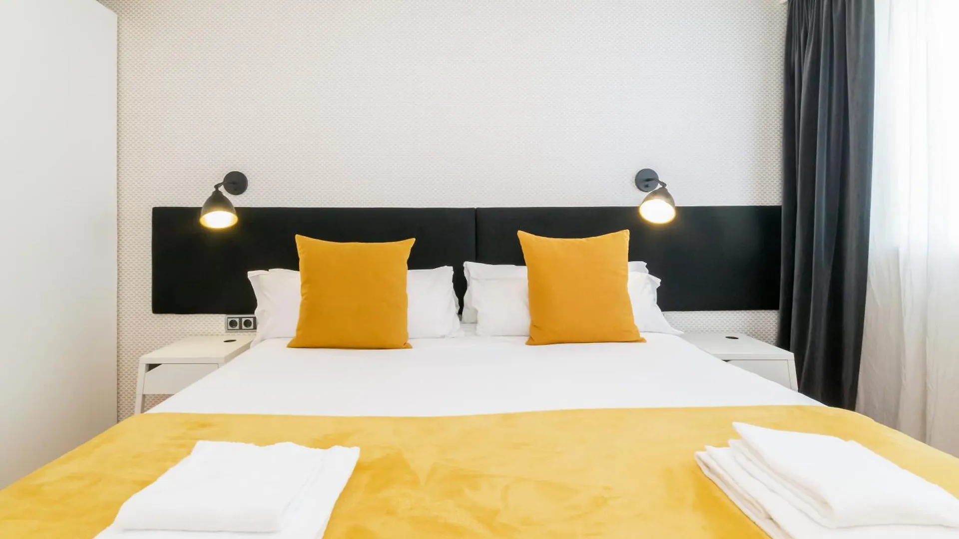Unique Rentals - Placa Catalunya Central Apartments برشلونة