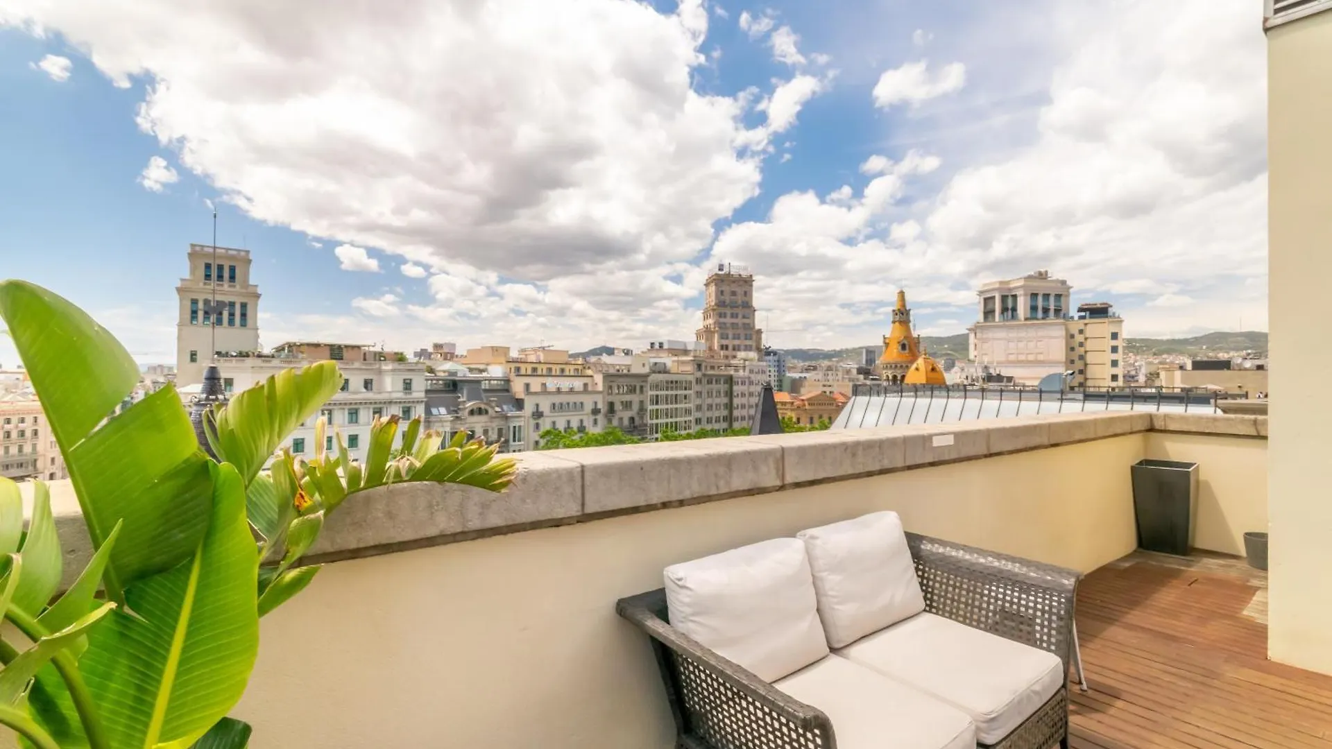 Unique Rentals - Placa Catalunya Central Apartments برشلونة 0*,  إسبانيا