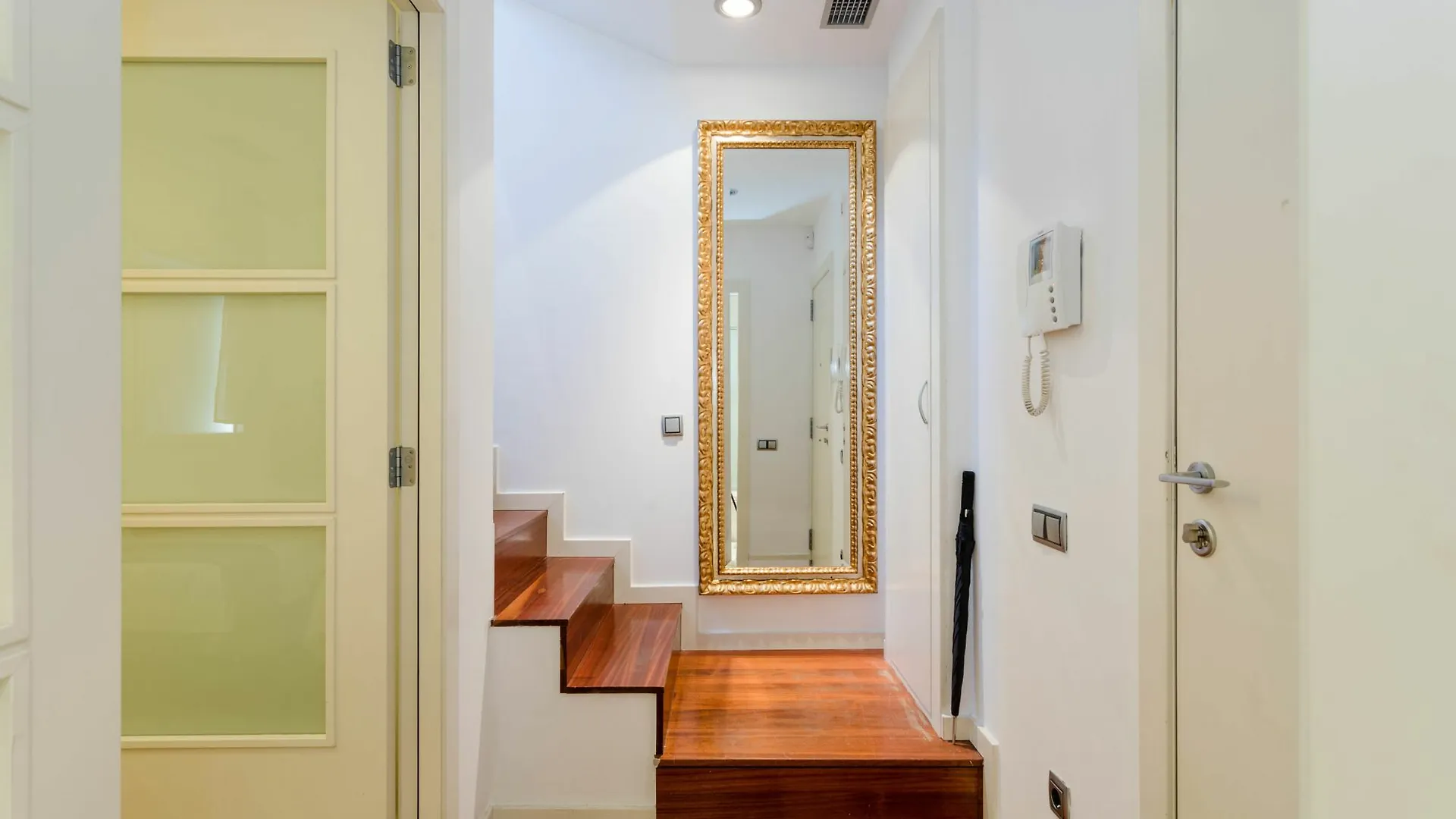 Unique Rentals - Placa Catalunya Central Apartments برشلونة إسبانيا